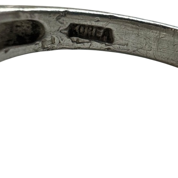 Vintage Sterling Silver Cubic Zirconia Ring (8.5) - Picture 14 of 15